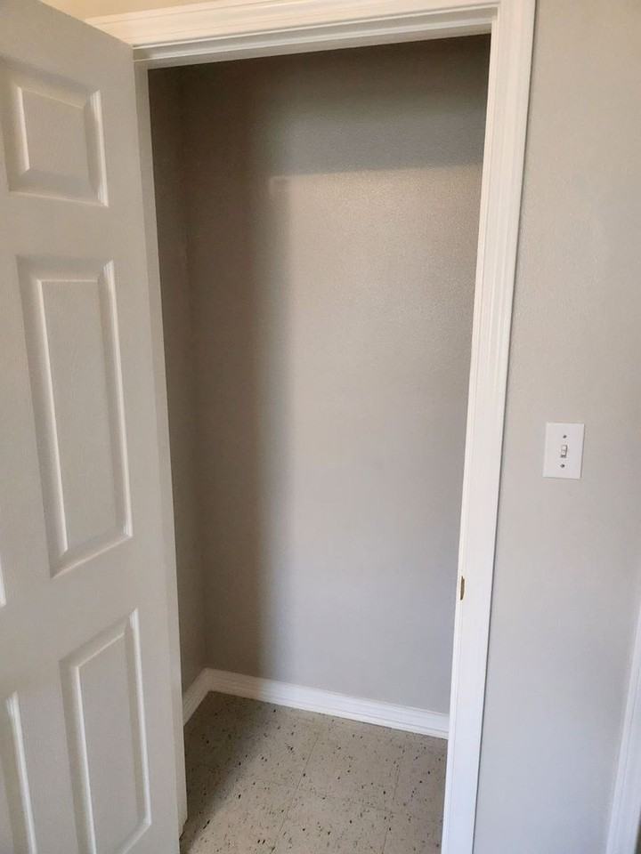 13339 Vermont St - Photo 3 of 12