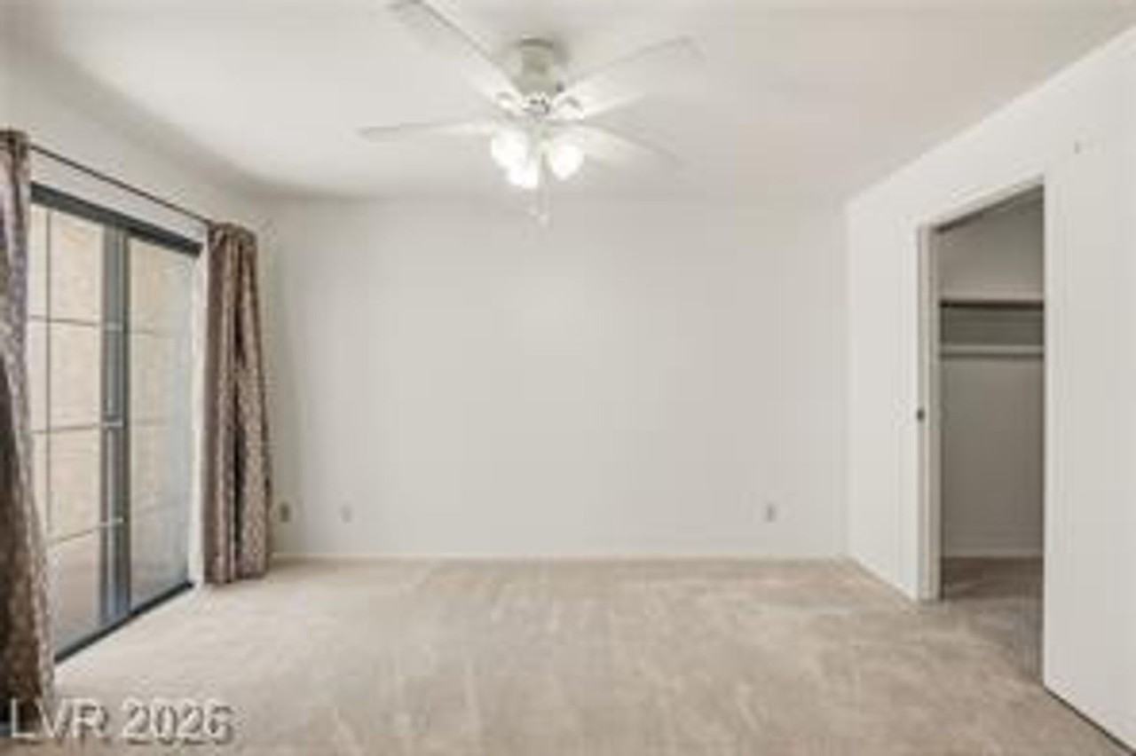 1922 Las Palmas Ln #123 - Photo 4 of 28