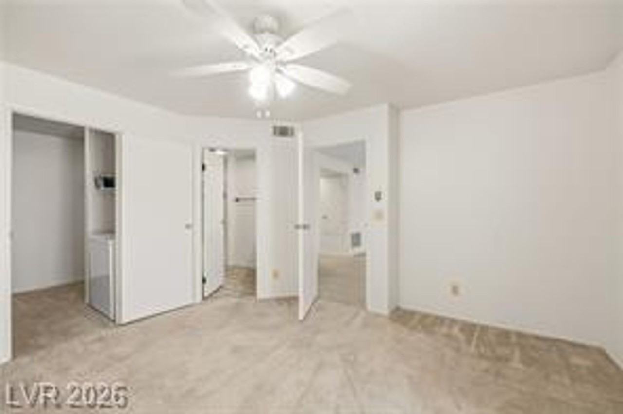 1922 Las Palmas Ln #123 - Photo 7 of 28