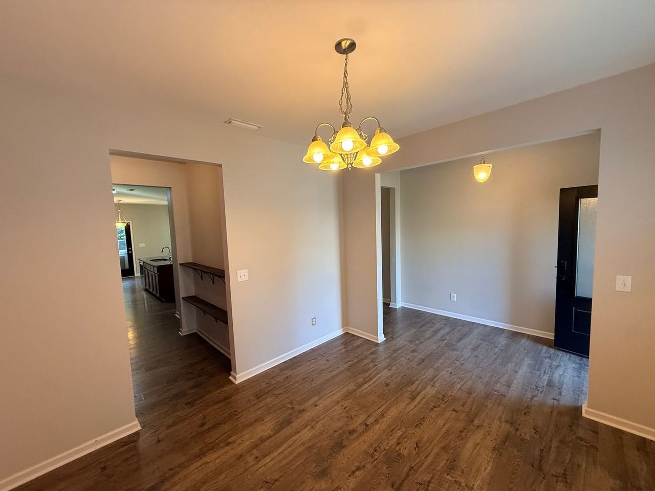 7157 Sonja Dr - Photo 6 of 32