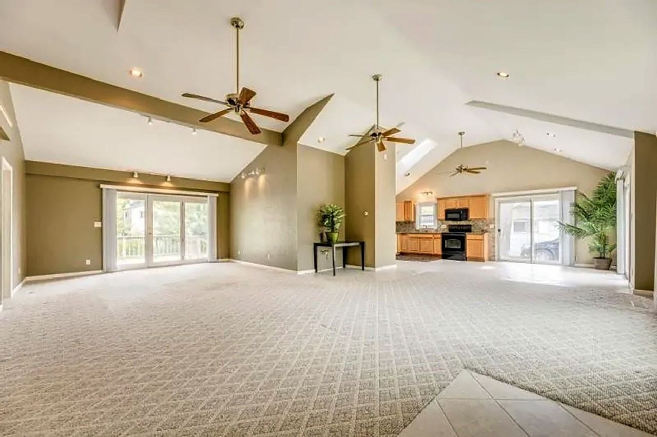 7313 Oak Rd - Photo 3 of 11