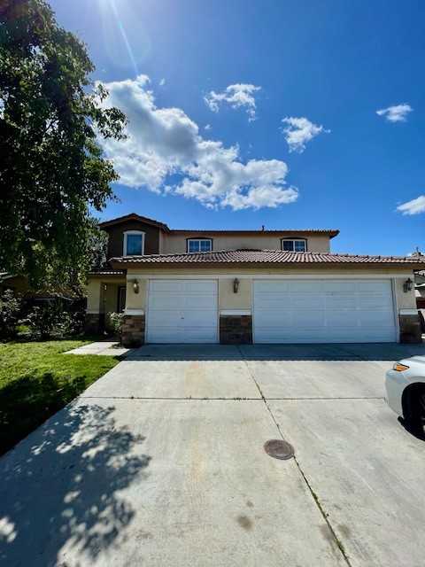 4485 Thornbush Dr #1 - Photo 2 of 38