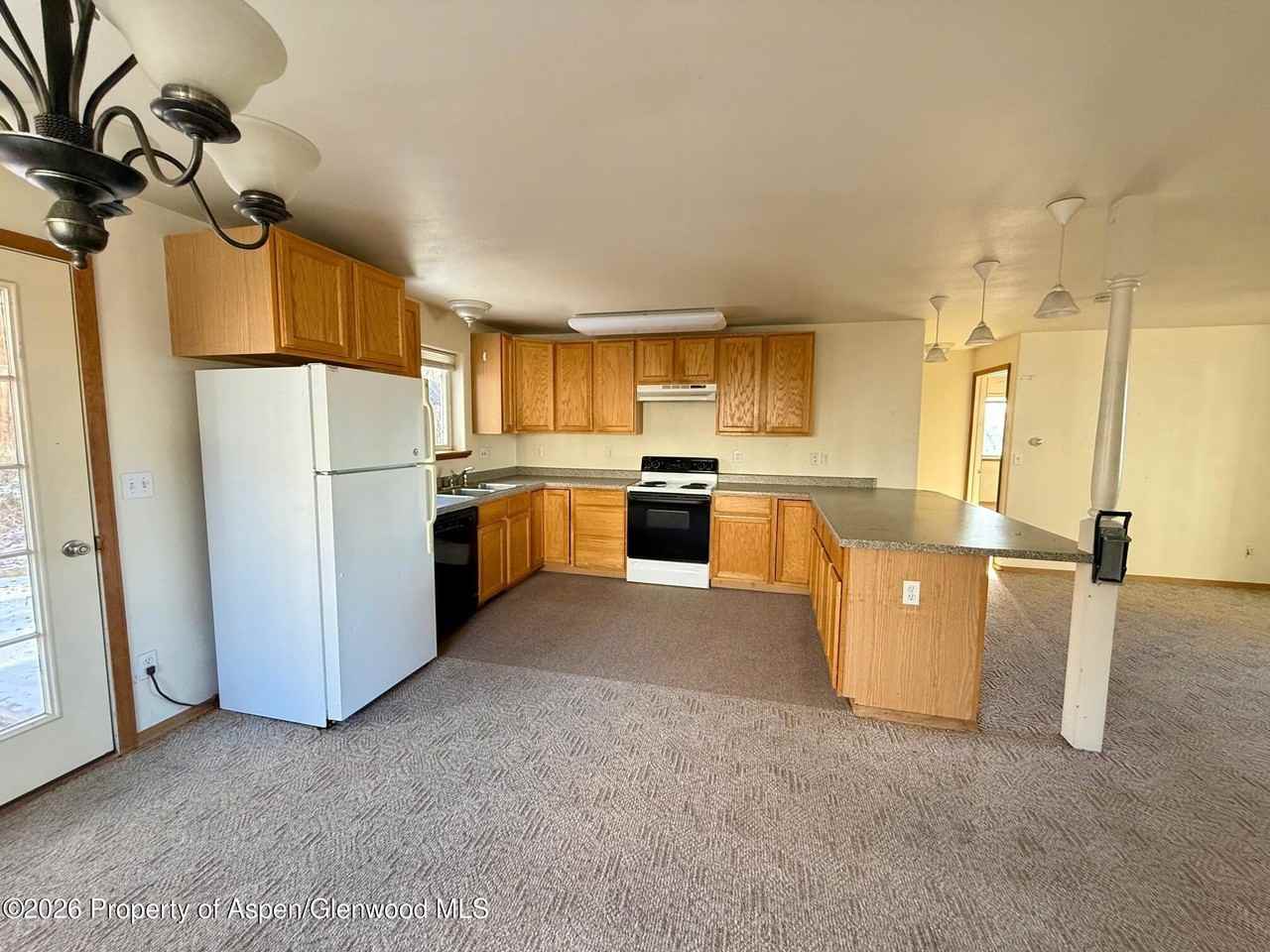1333 E Victory Way - Photo 4 of 10