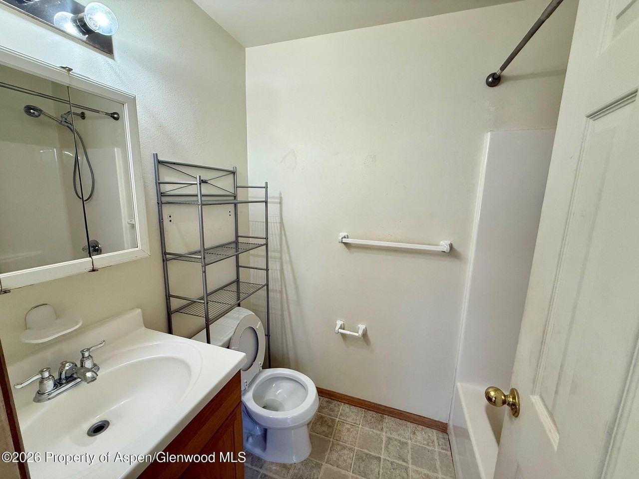 1333 E Victory Way - Photo 6 of 10