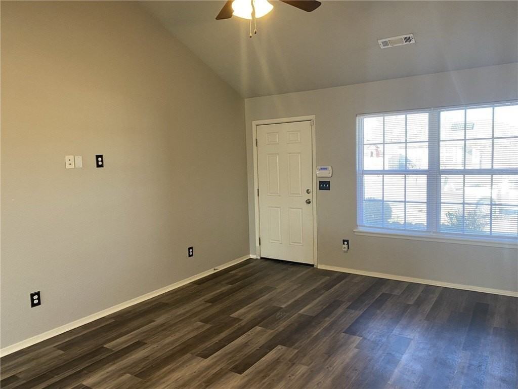1426 S Apollo Dr - Photo 2 of 24