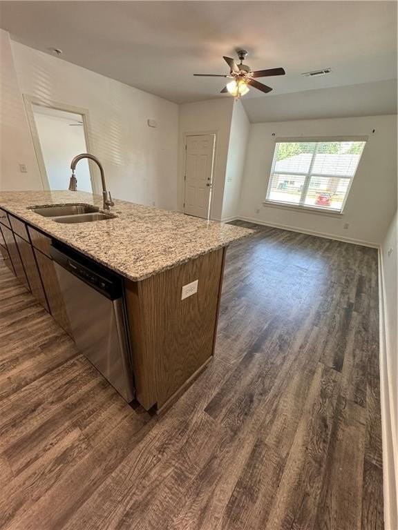 637 Hidden Springs Dr #4 - Photo 5 of 15