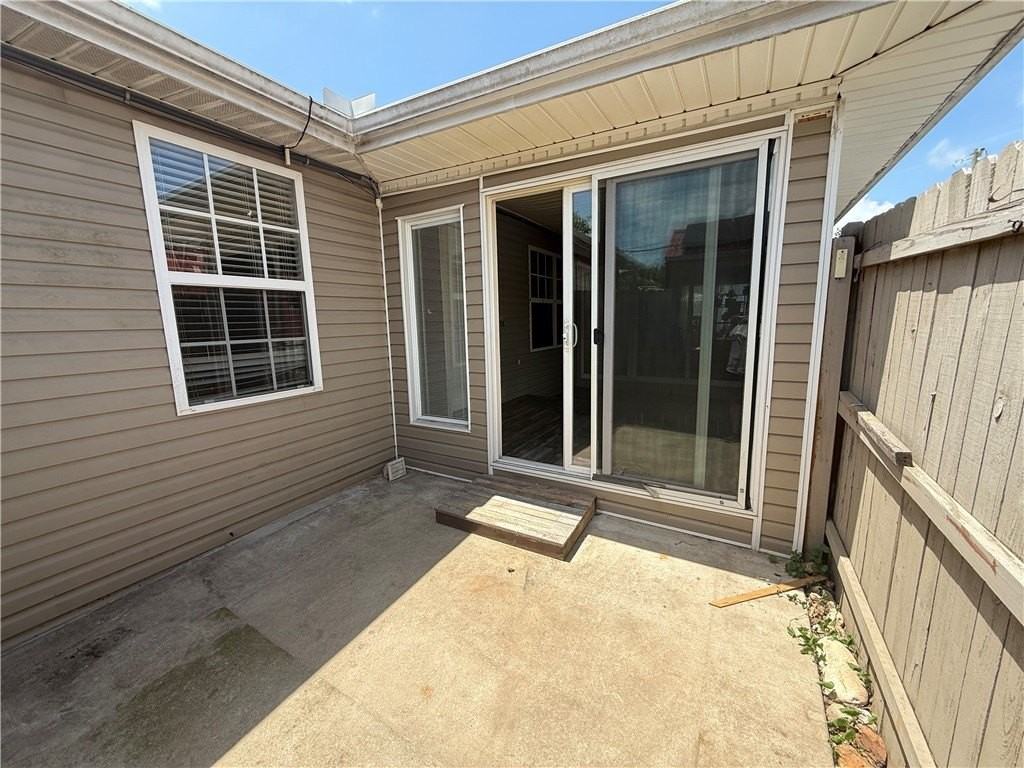 318 E Pickens Rd - Photo 5 of 12