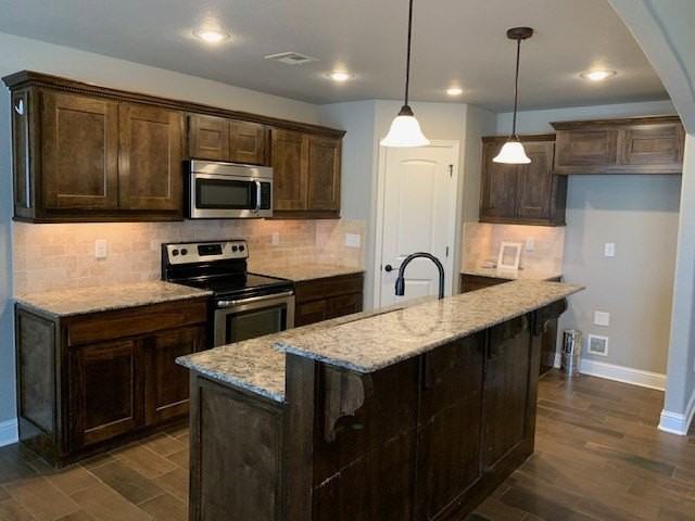 2050 Eagle Dr - Photo 3 of 14