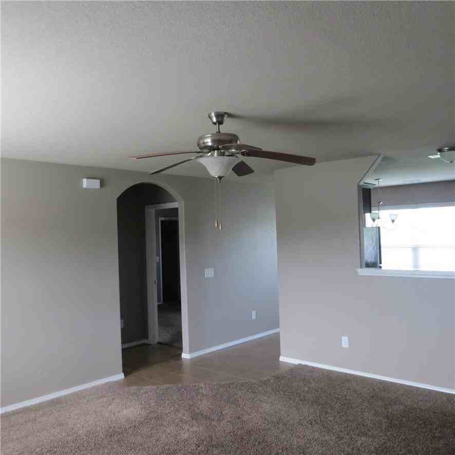 5306 Sw Regent Rd - Photo 3 of 9