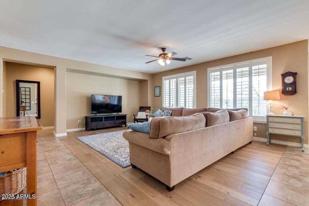 2497 E Aris Dr - Photo 7 of 33
