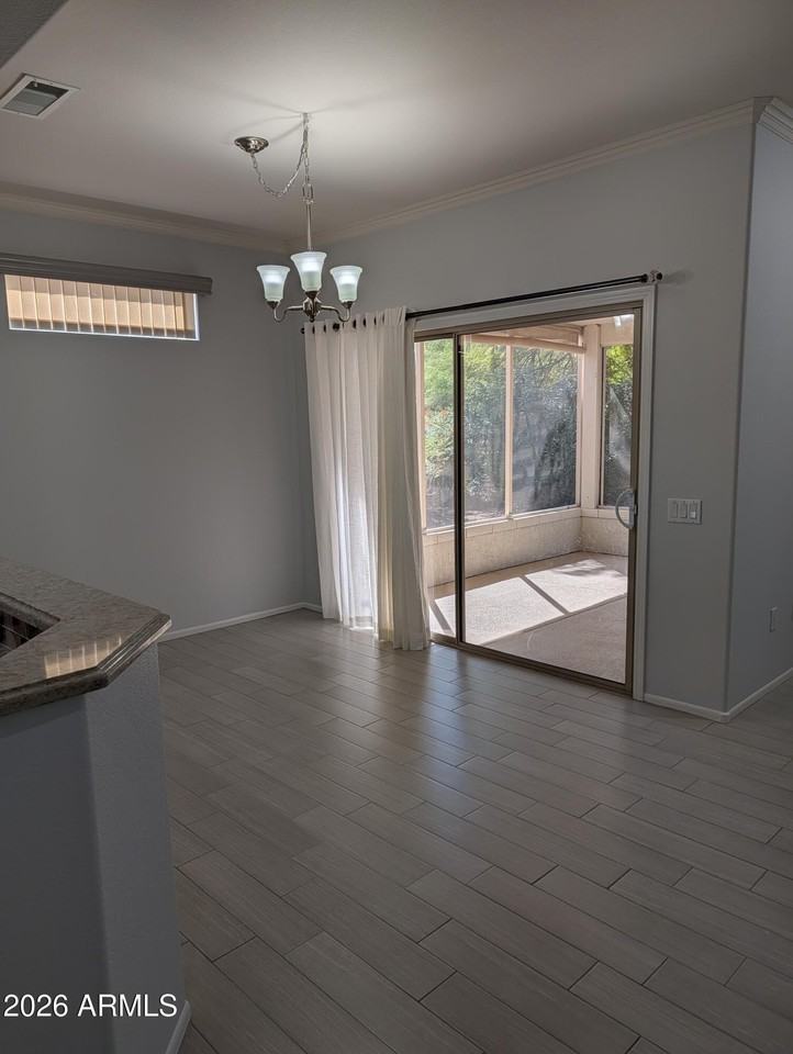 16225 W Tapatio Dr - Photo 6 of 33