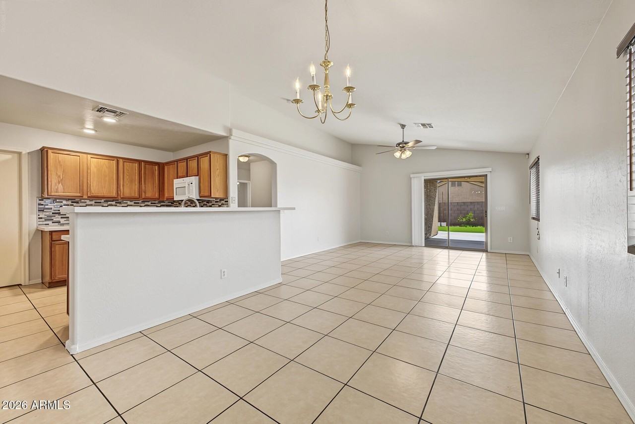 16045 W Sierra St - Photo 7 of 29