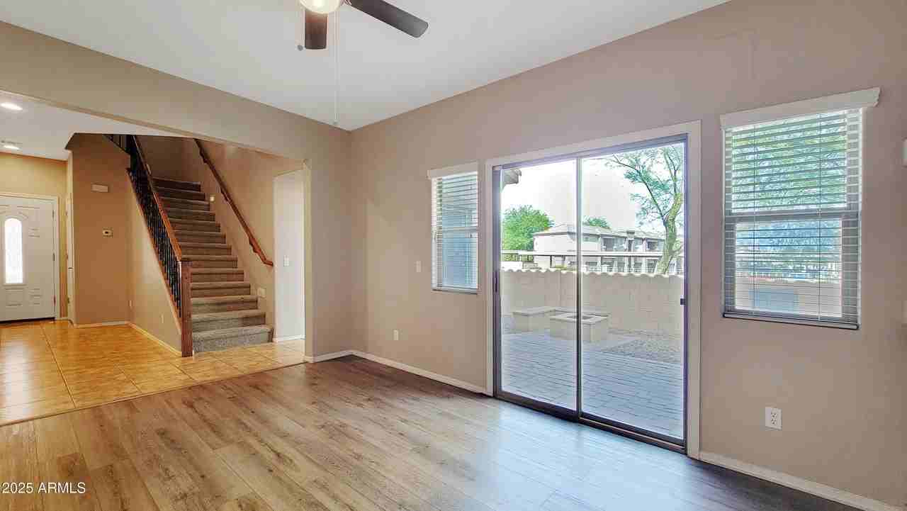 2515 N 148th Dr - Photo 4 of 31
