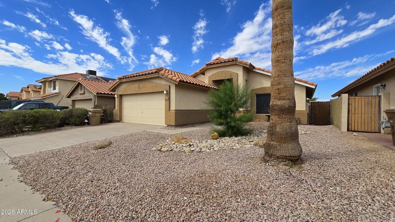 11224 W Alice Ave - Photo 2 of 24