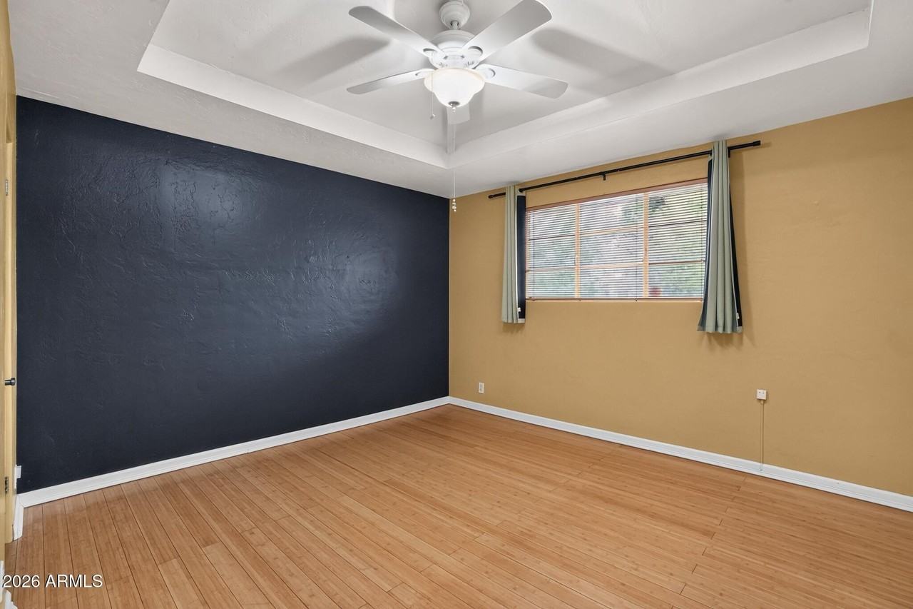 315 W Glenrosa Ave - Photo 6 of 21