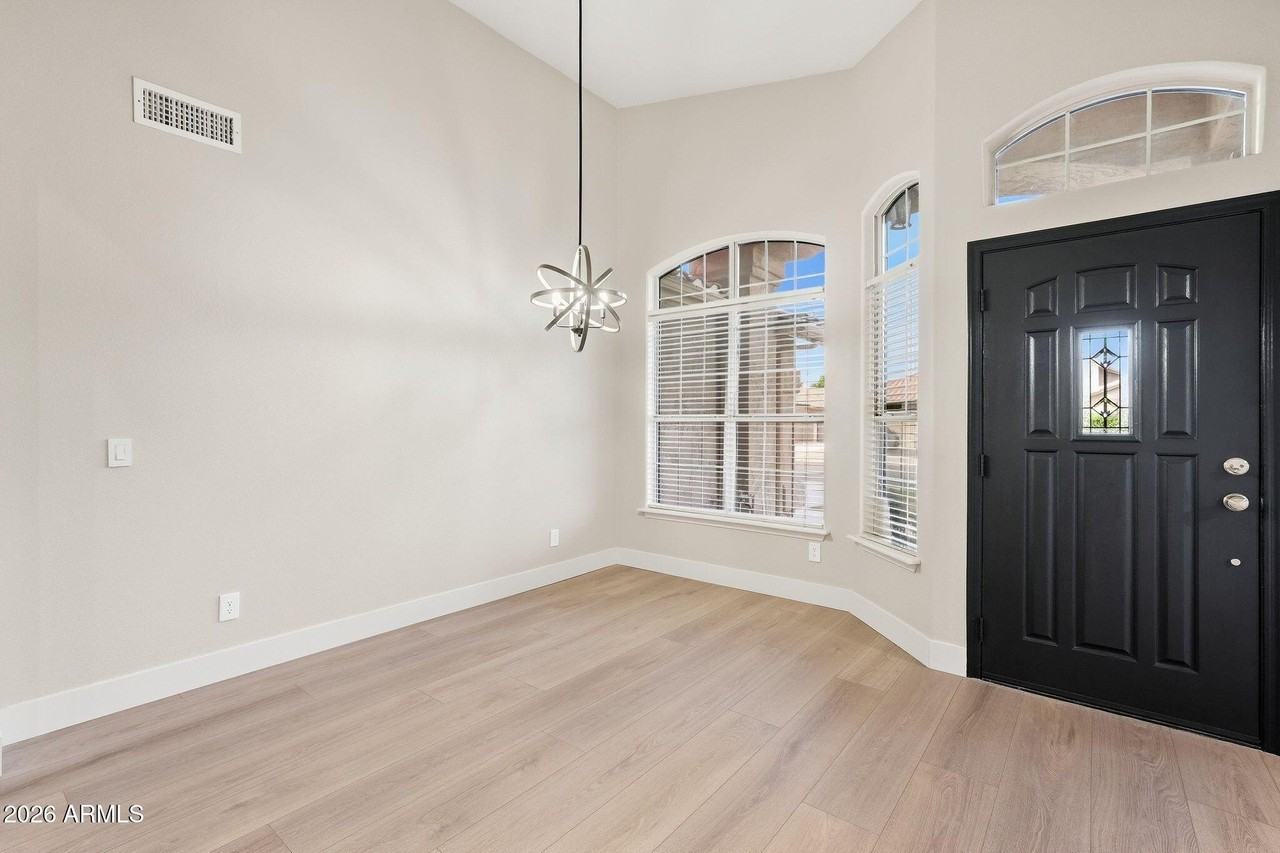 9941 W Tonopah Dr - Photo 2 of 50