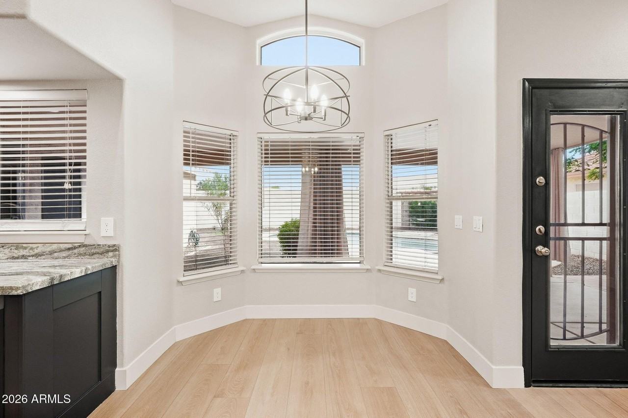 9941 W Tonopah Dr - Photo 5 of 50