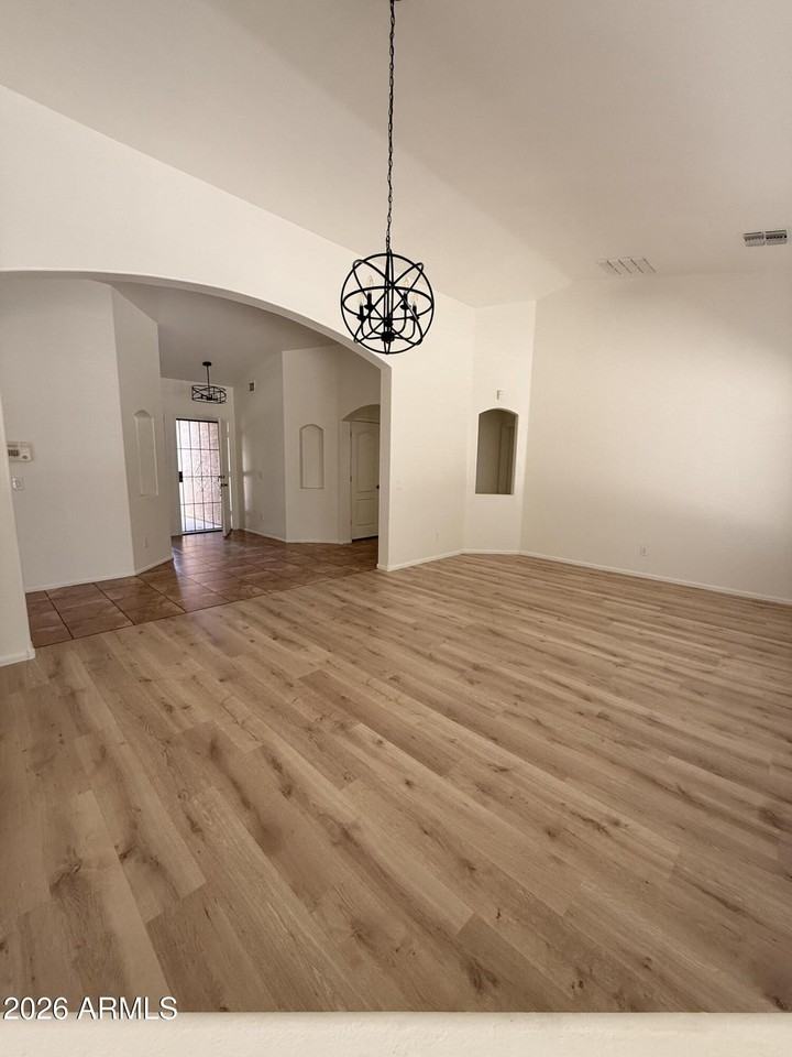 16179 W Magnolia St - Photo 4 of 17