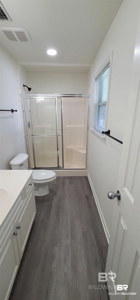 9090 Bay Pines Rd - Photo 5 of 11