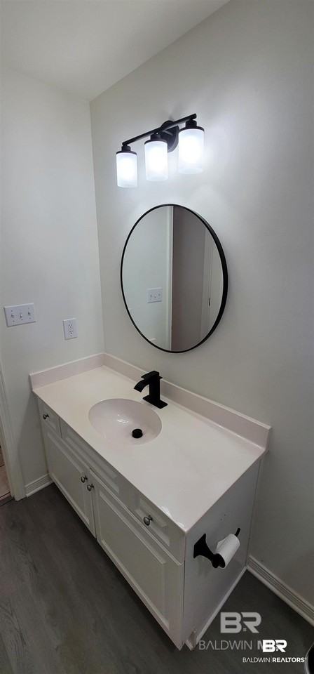 9090 Bay Pines Rd - Photo 6 of 11