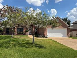featured image of 4607 Park Hollow Cir