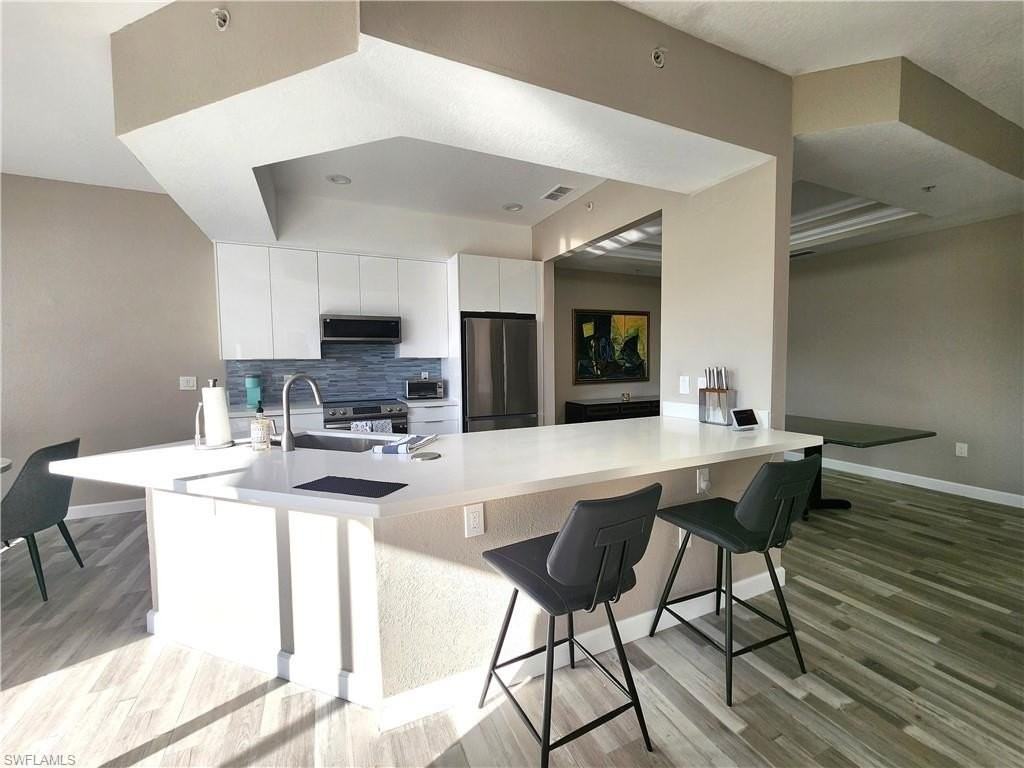 9270 Belleza Way Apt 105 - Photo 5 of 31