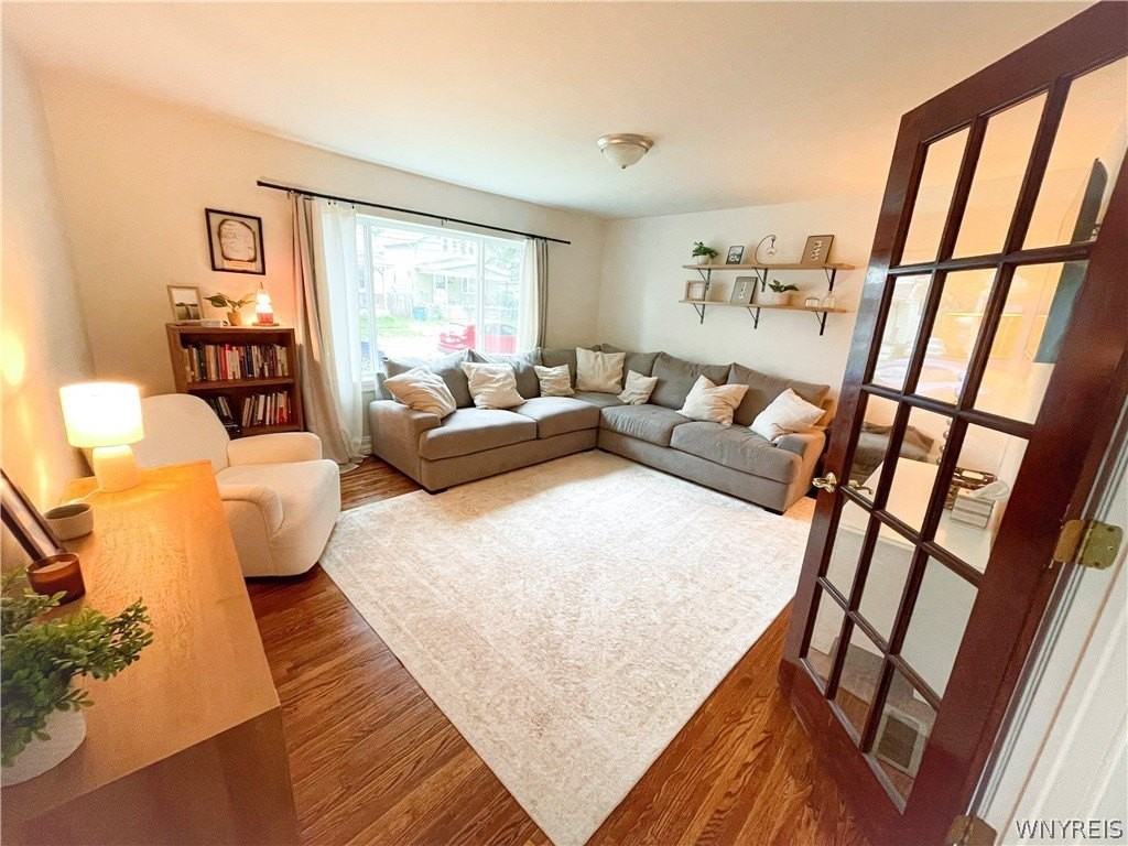 21 Grace St - Photo 2 of 19