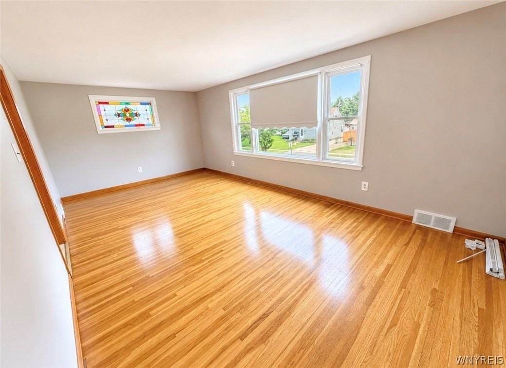 114 Newell Ave - Photo 6 of 28