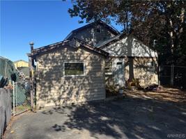 featured image of 6474 Hamilton Dr