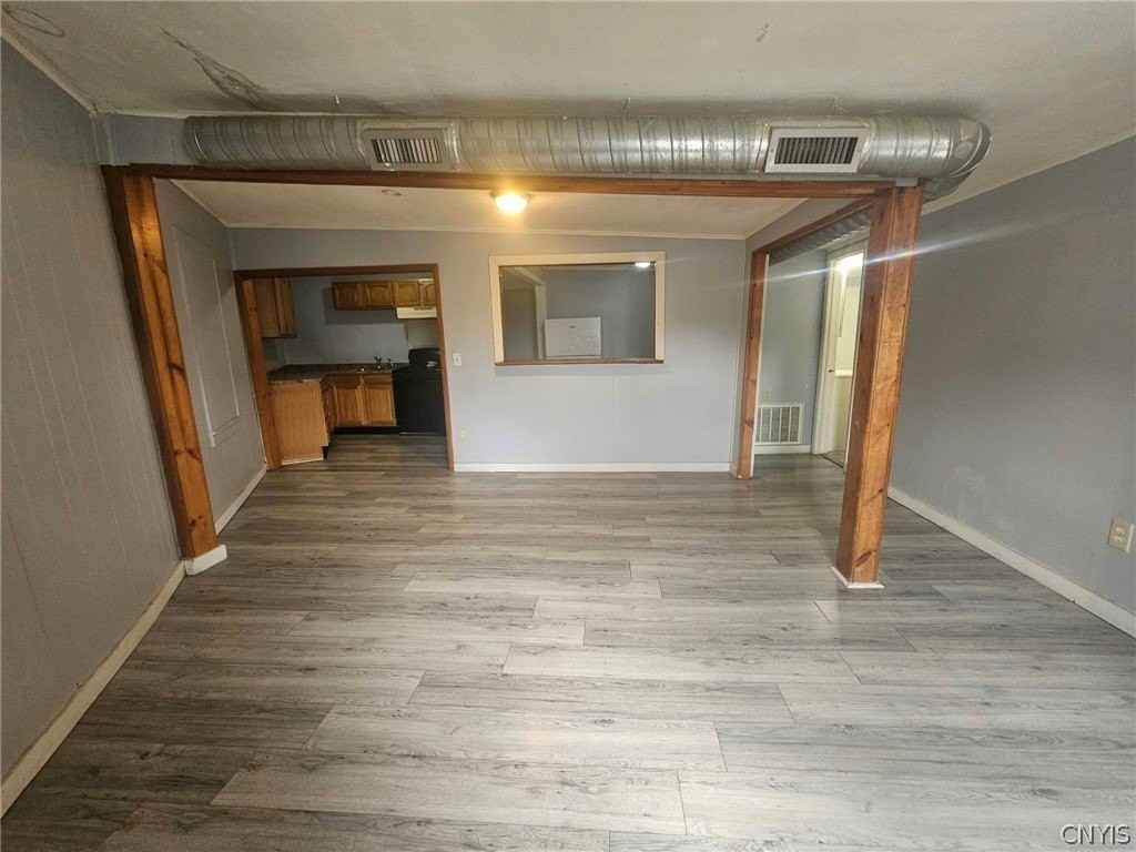 671 S Main St - Photo 3 of 13