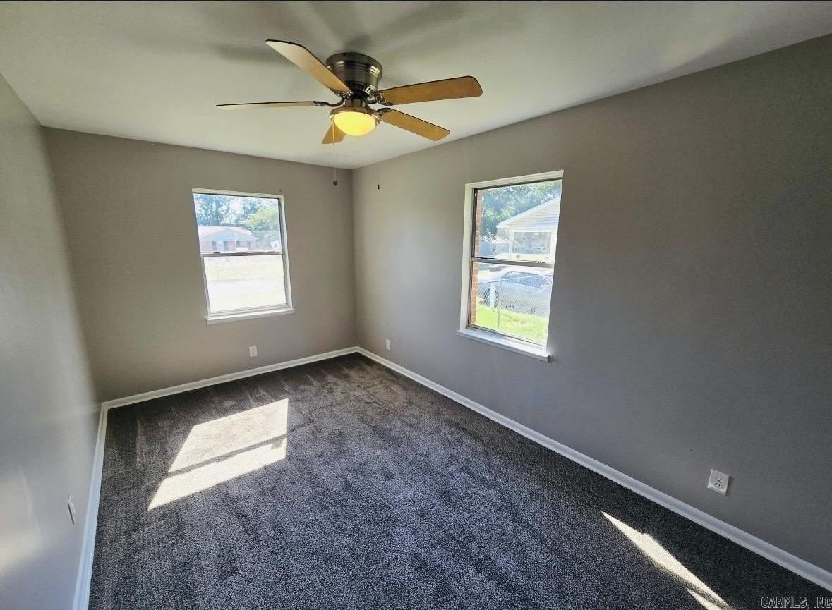 620 Brookhaven Ct - Photo 4 of 16
