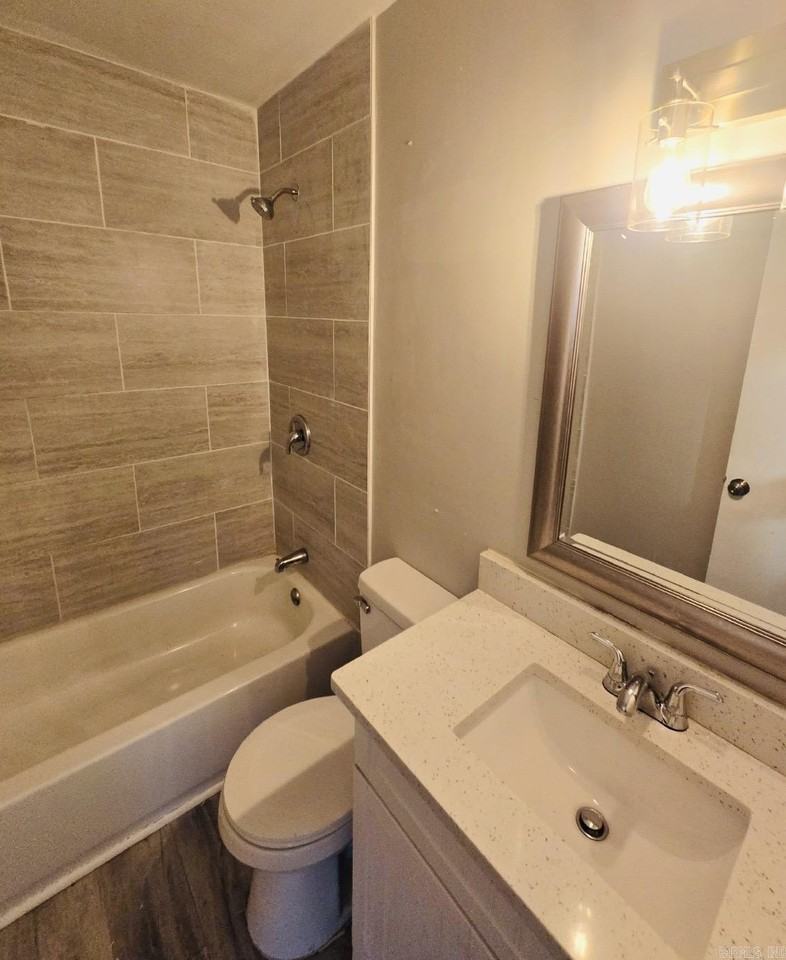 620 Brookhaven Ct - Photo 6 of 16