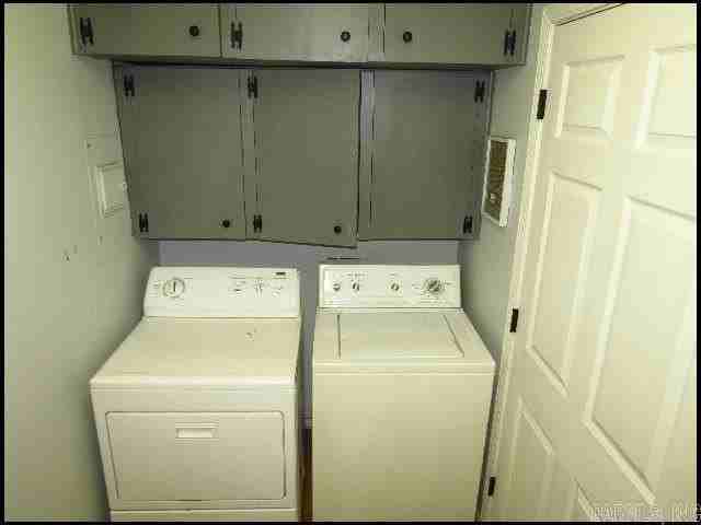 7125 Anderson St - Photo 7 of 25