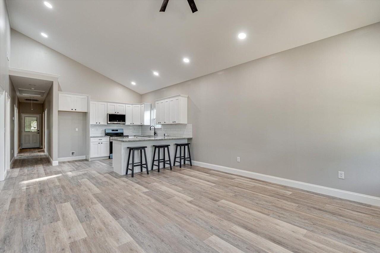 2203 Rawlings St - Photo 3 of 28