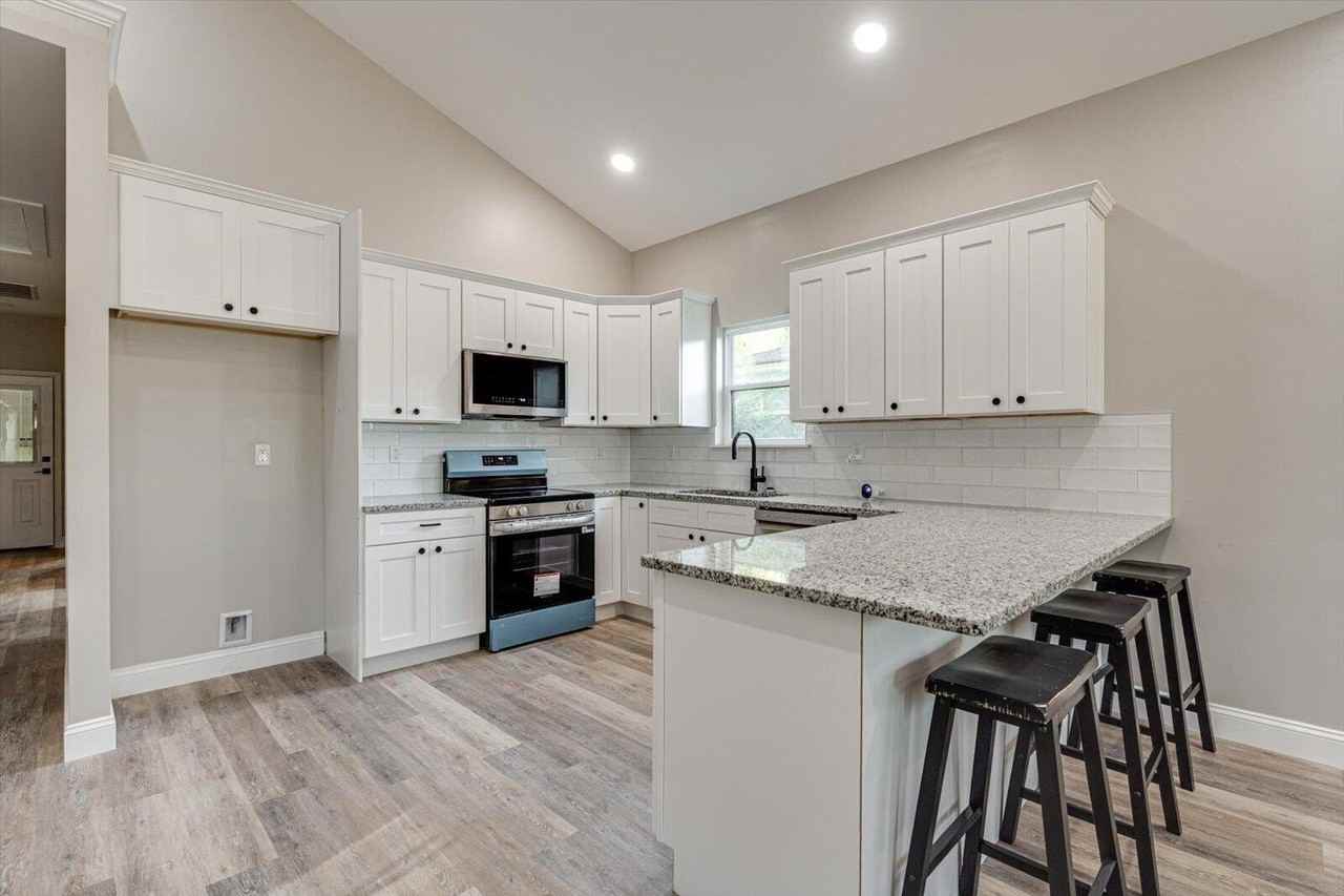 2203 Rawlings St - Photo 6 of 28
