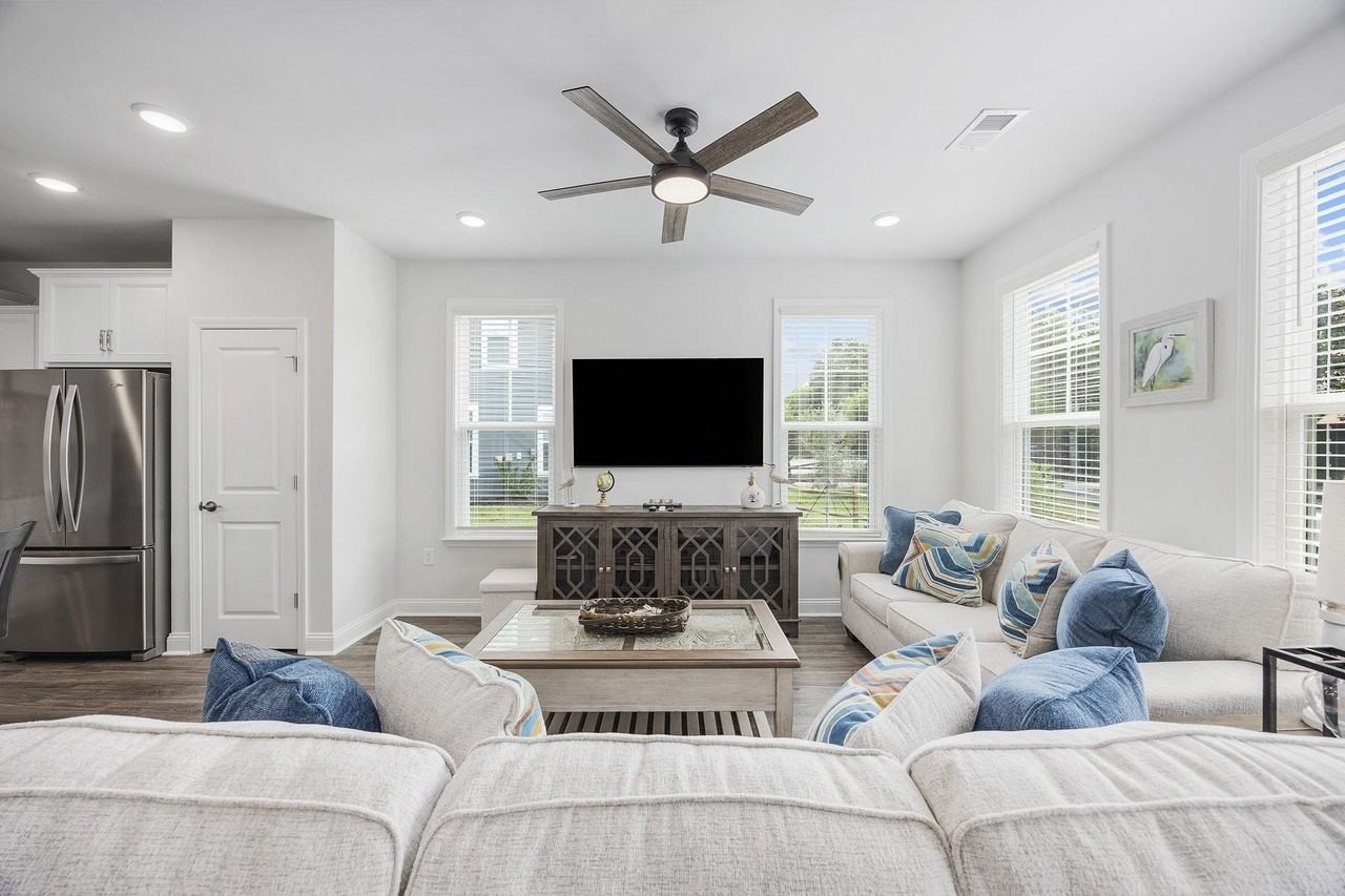 5115 Double Eagle Way - Photo 3 of 50