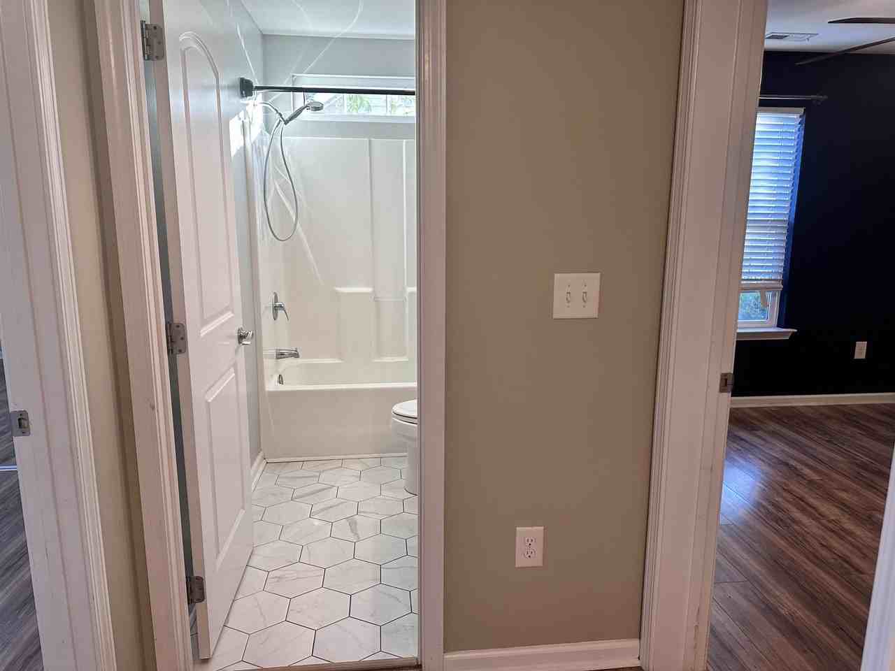2443 Morlynn Dr - Photo 6 of 33