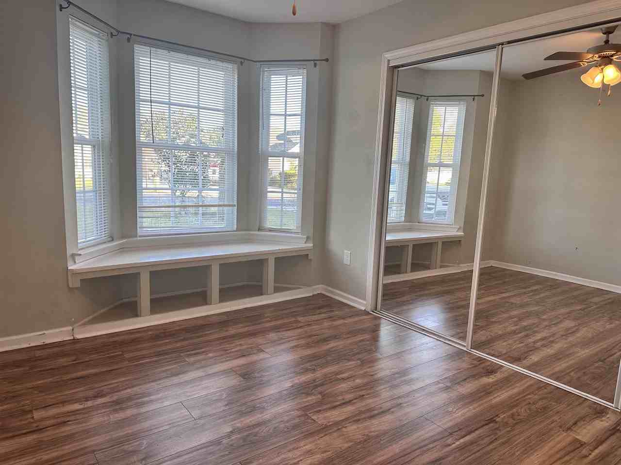 2443 Morlynn Dr - Photo 7 of 33