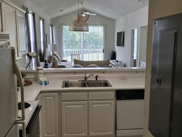 640 River Oaks Dr #48G - Photo 6 of 33