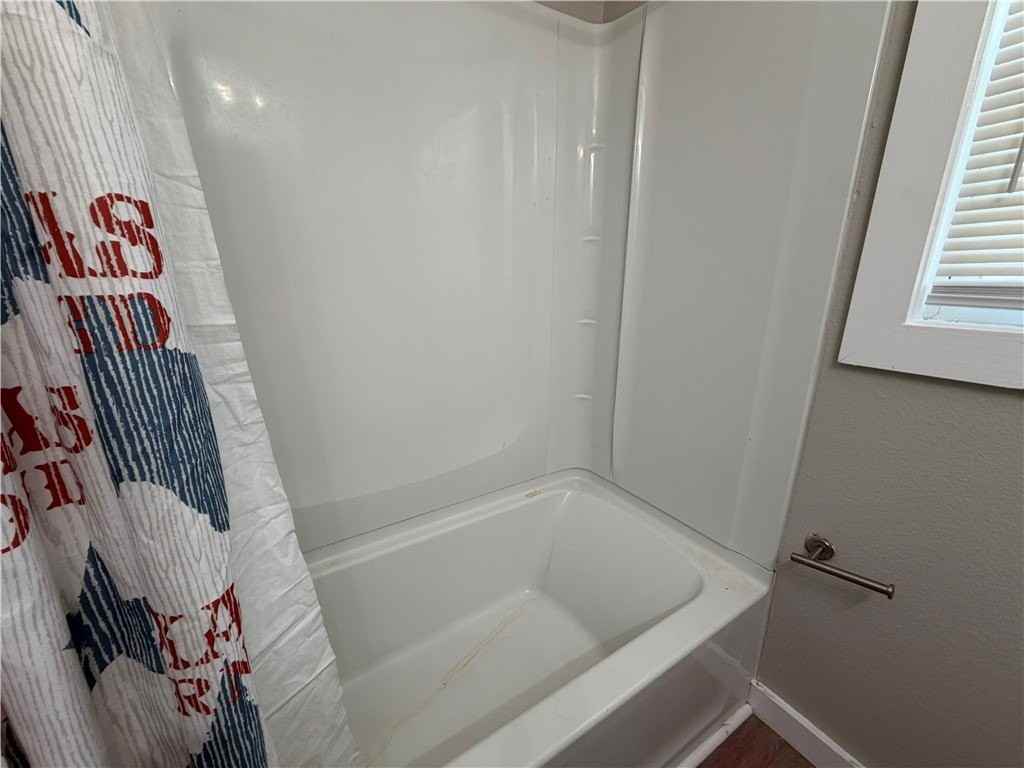 4809 Rogerson Dr - Photo 5 of 7