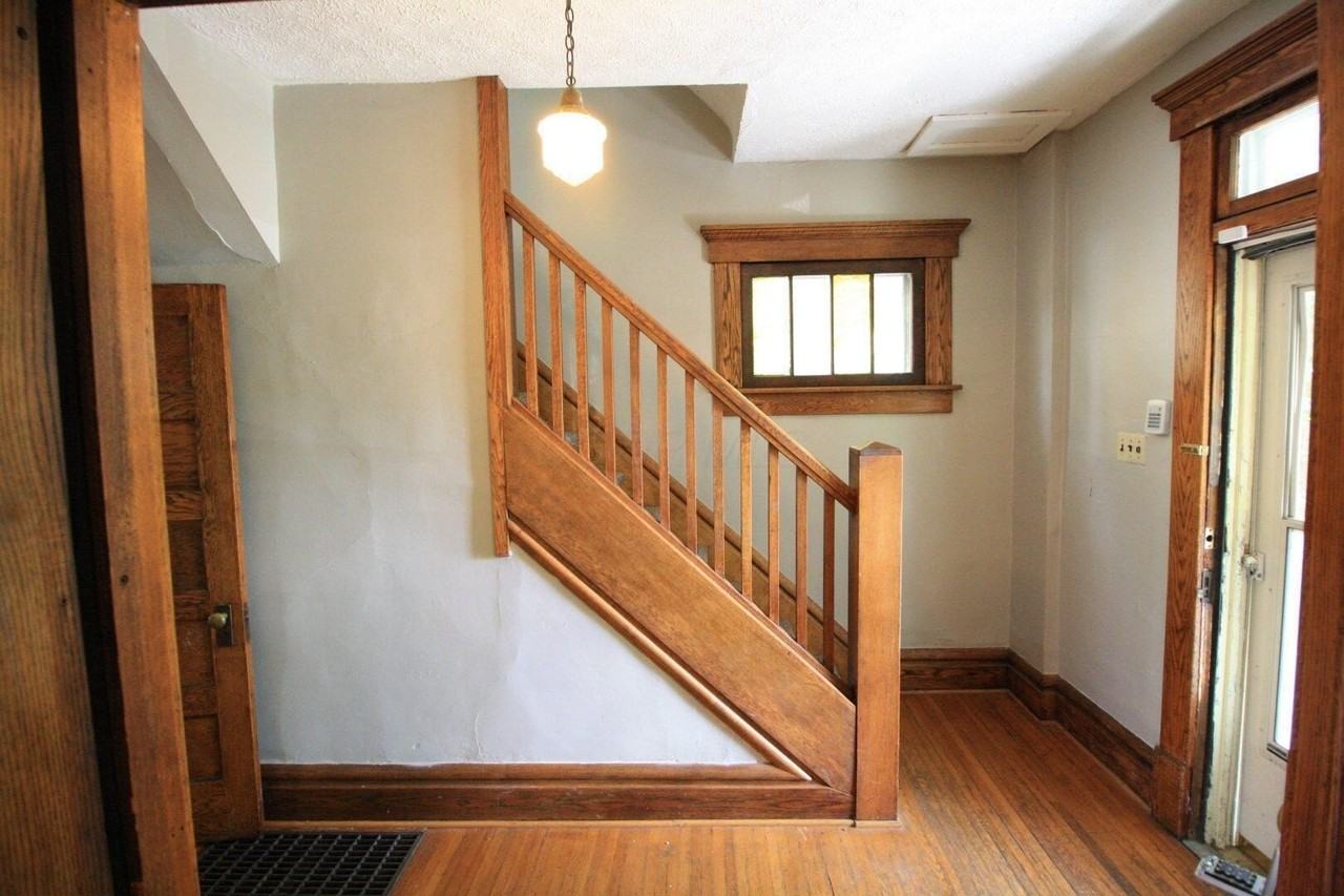 142 E Northwood Ave - Photo 2 of 20
