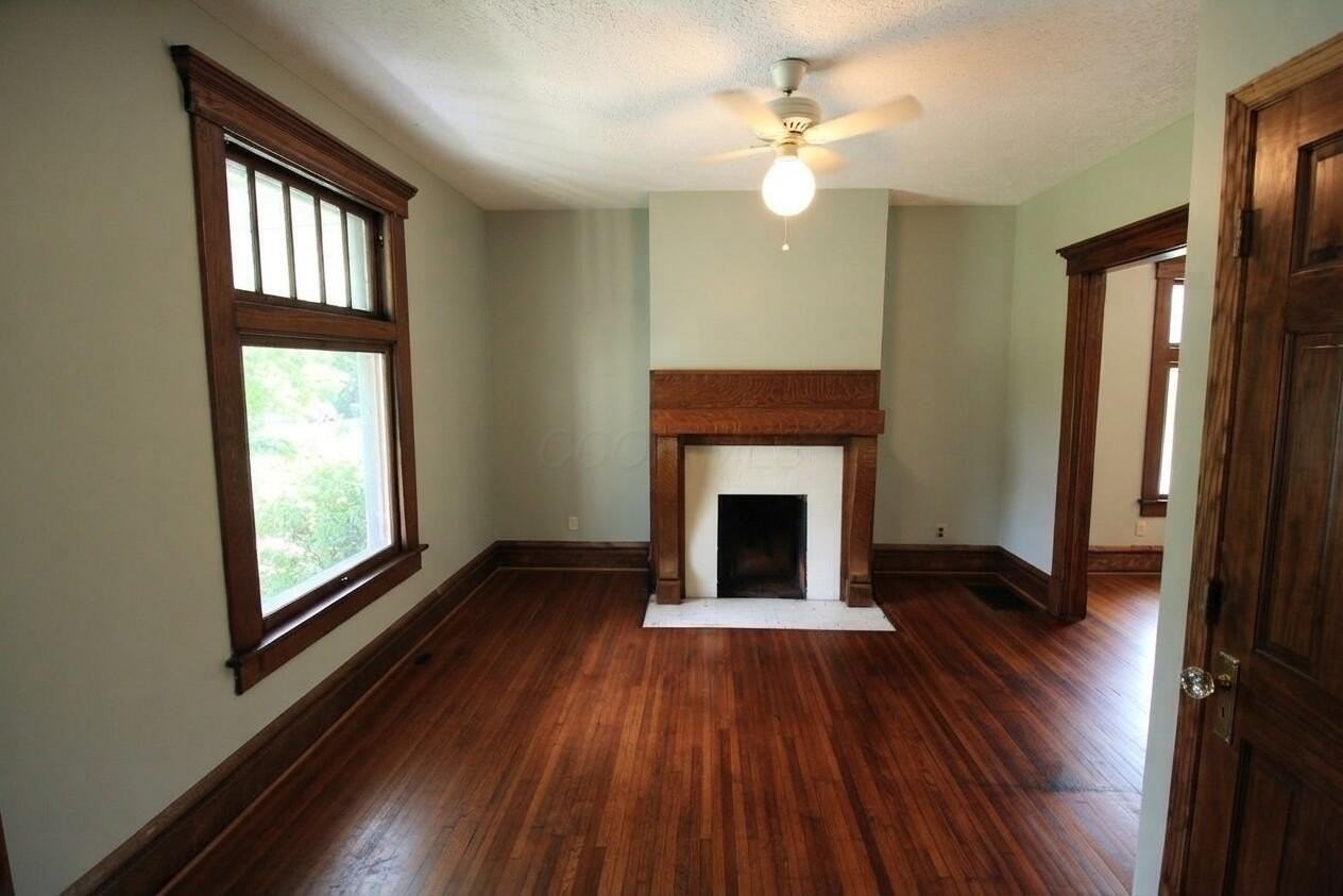 142 E Northwood Ave - Photo 3 of 20
