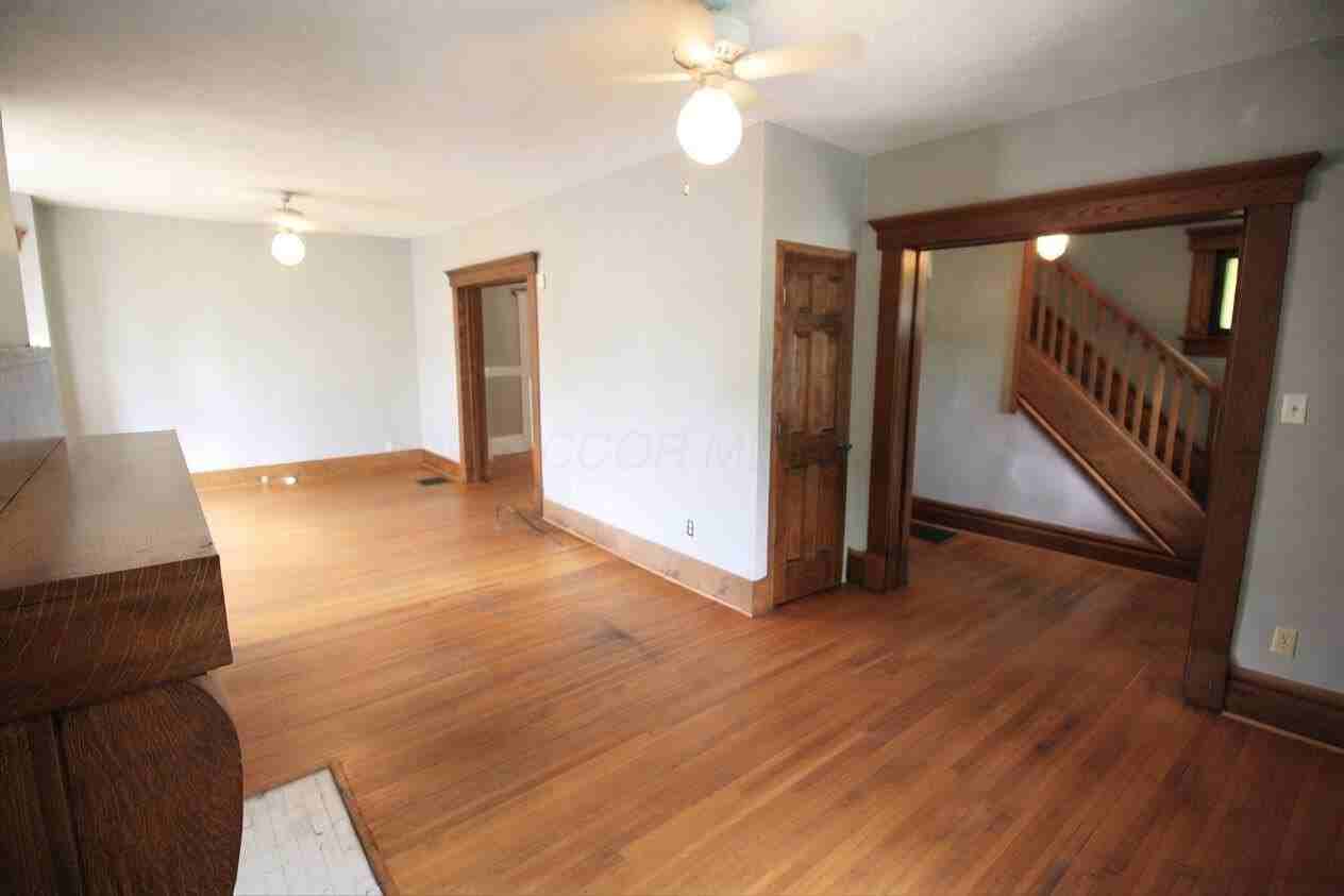 142 E Northwood Ave - Photo 5 of 20