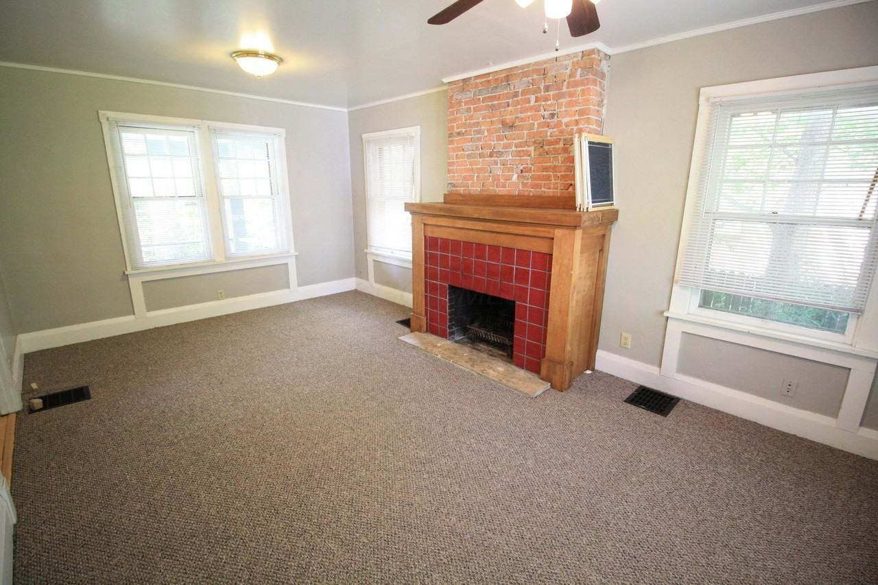 242 E Northwood Ave - Photo 2 of 25