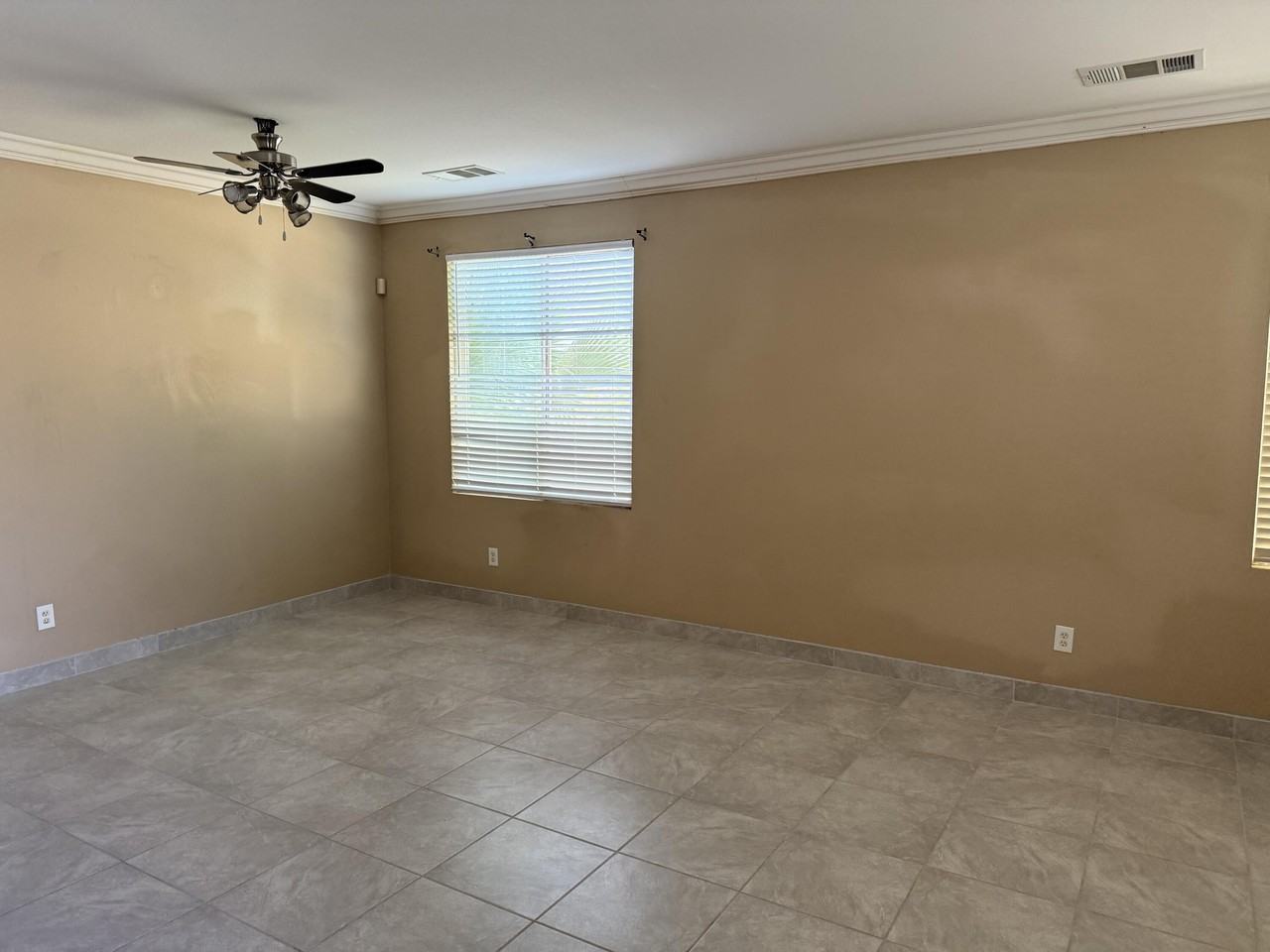 37480 Haweswater Rd - Photo 3 of 21