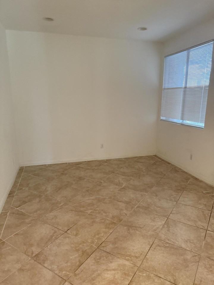 82423 Sardinia Rd - Photo 3 of 17