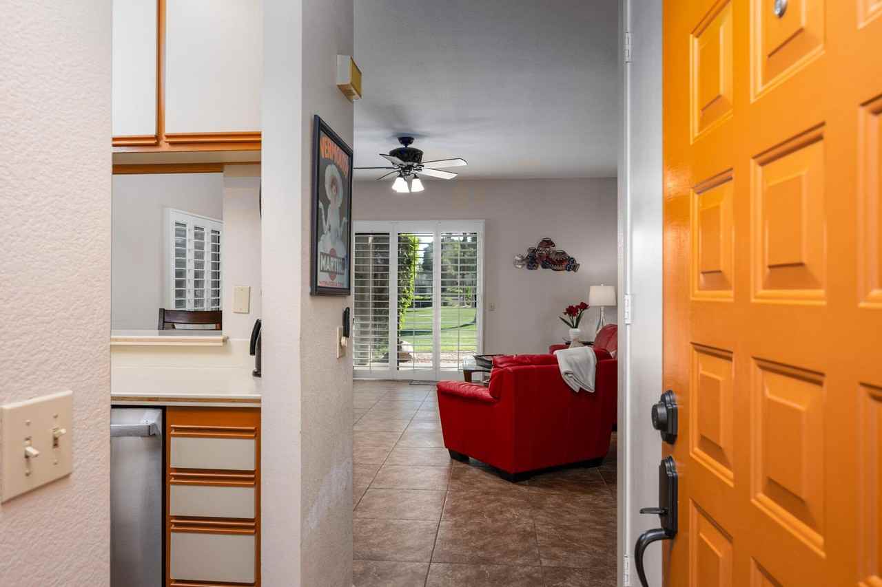 67640 Lagos Way - Photo 4 of 28