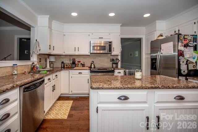 4011 Windwood Cir - Photo 6 of 11