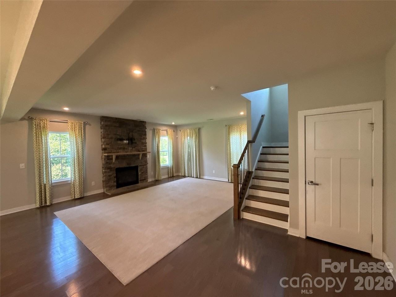 14012 Sunnyhill Grove Rd - Photo 5 of 28