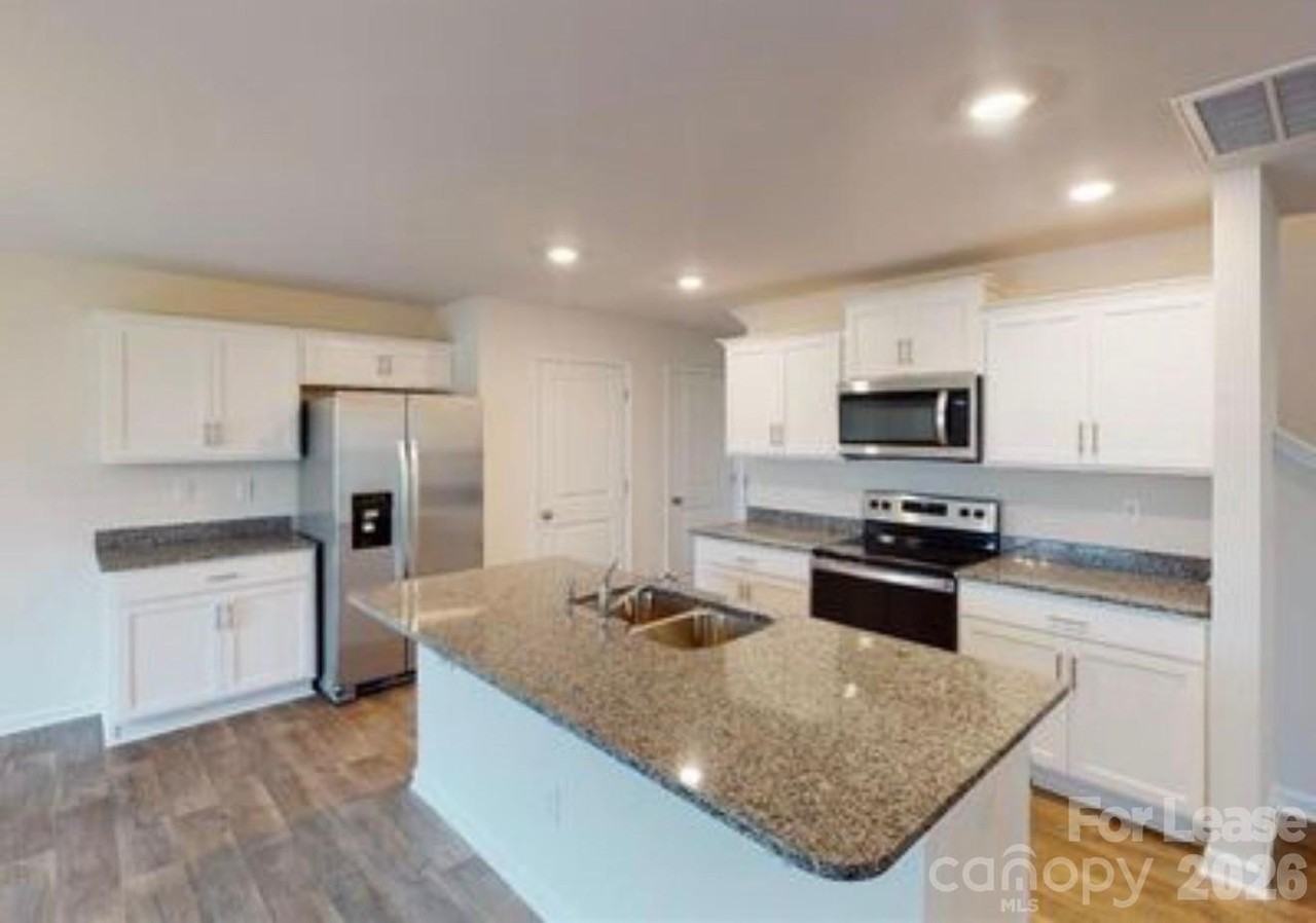 7265 Finnigan Rd - Photo 4 of 6